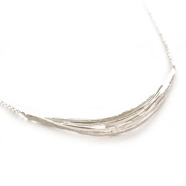 necklace with layered link in silver