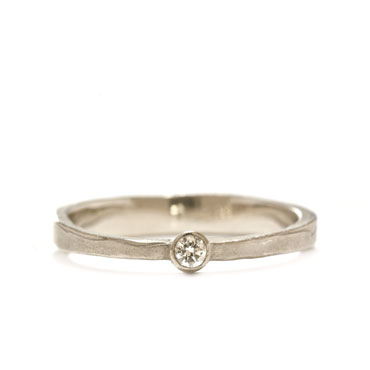 Thin classic engagement ring with diamond - Wim Meeussen Antwerp