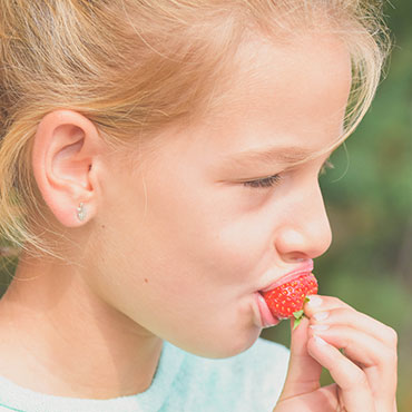 Children earrings in silver - Strawberry