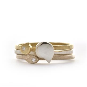 Stacking rings combining different shades of gold - Wim Meeussen Antwerp