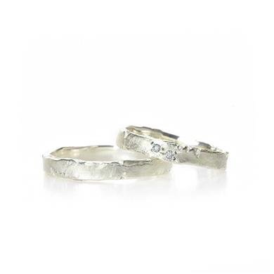 Narrow wedding rings with rough edges