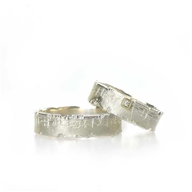 Wedding rings with rough edges