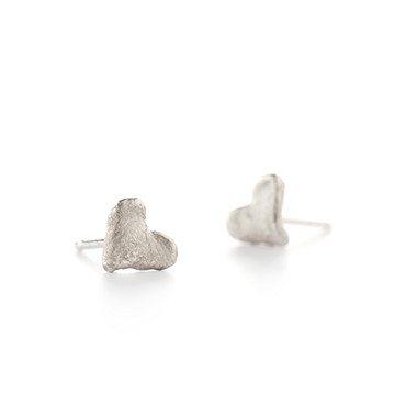Silver earrings: heart-shaped