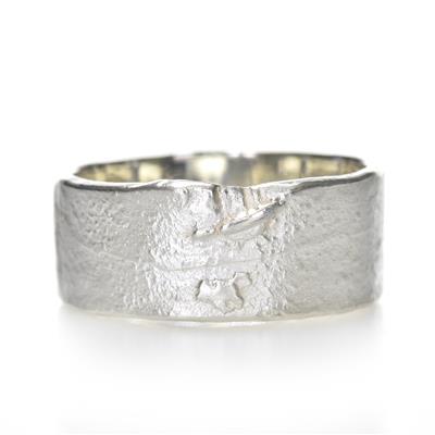 Wide silver wedding bands with subtle structure | Wim Meeussen ...