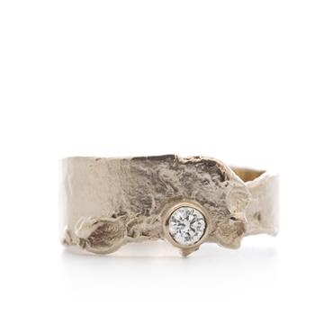 Asymmetrische ring met diamant - Wim Meeussen Antwerpen