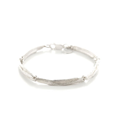 bracelet en argent structure du bois