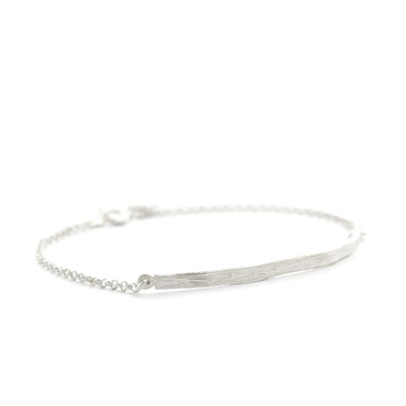 subtle bracelet in silver