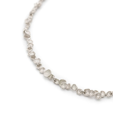 elegant necklace in silver