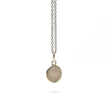 Round pendant with fingerprint