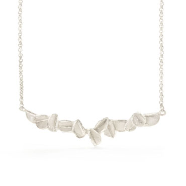 fine necklace with leaves - Wim Meeussen Antwerp