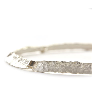 SIlver wide necklace with rough structure - Wim Meeussen Antwerp