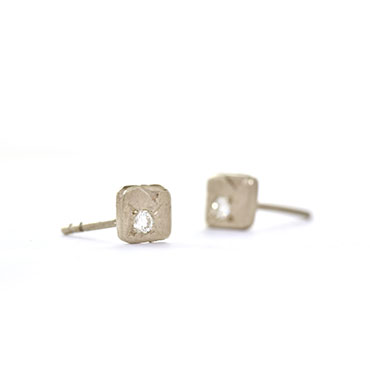 Boucles d'oreille avec diamant pour tous les jours