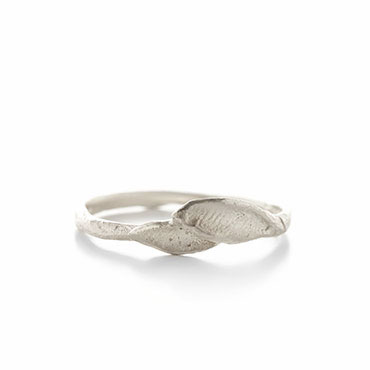 Bague fine en argent avec des feuilles - Wim Meeussen Anvers