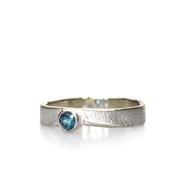 Ring in silver with London topaz london blue - Wim Meeussen Antwerp