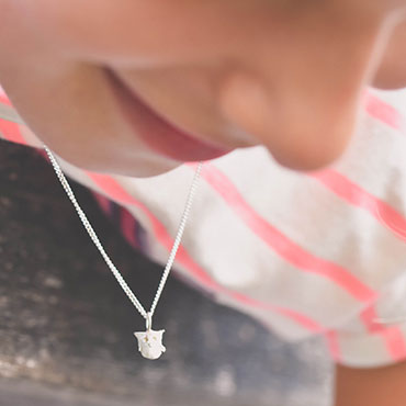 Children pendant in silver - Owl - Wim Meeussen Antwerp