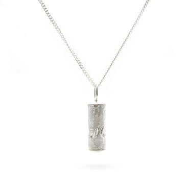 pendentif de deuil cylindrique en argent - Wim Meeussen Anvers