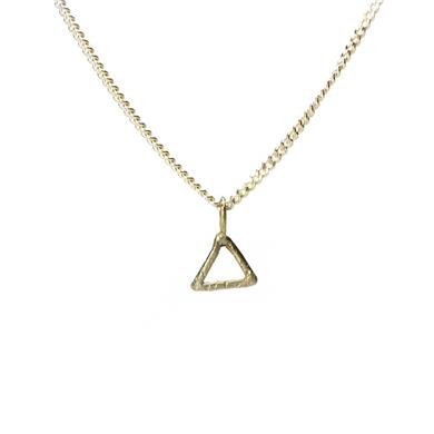 Petit pendentif en forme de triangle