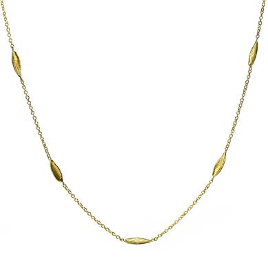 Small leaves between necklace - Wim Meeussen Antwerp