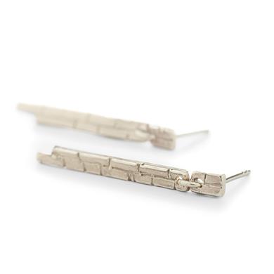 Earrings in white gold