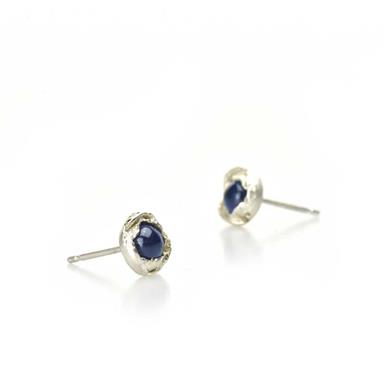 Rose earrings with sapphire - Wim Meeussen Antwerp