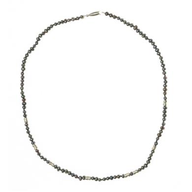 Collier de perles avec détail en argent - Wim Meeussen Anvers