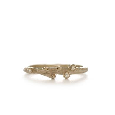 Fine ring with branch pattern