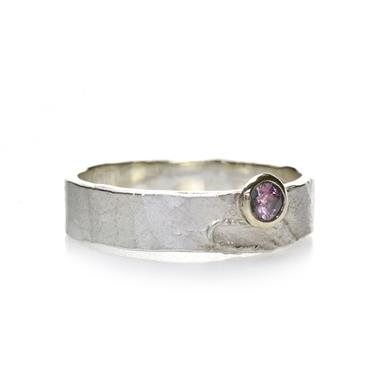 ring in zilver met uniek detail