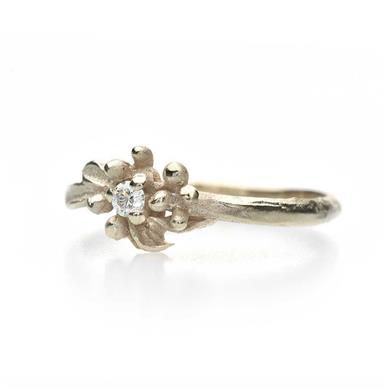 Bague avec de fins détails naturels et diamant - Wim Meeussen Anvers