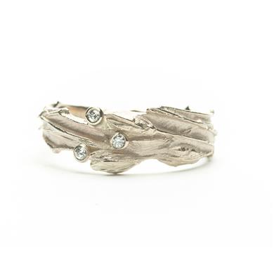 Wide golden ring with diamonds - Wim Meeussen Antwerp