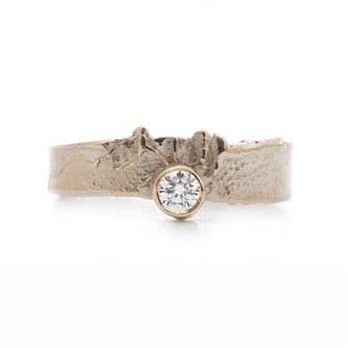 Engagement ring with serrated edge - Wim Meeussen Antwerp