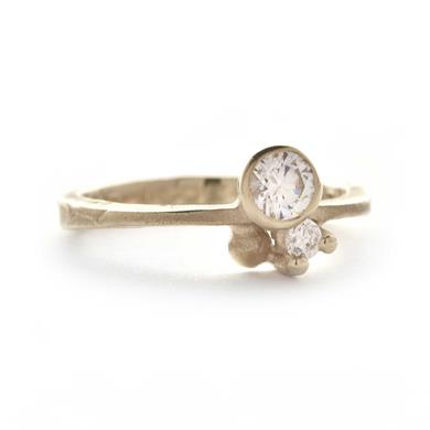 Engagement ring with playful setting - Wim Meeussen Antwerp