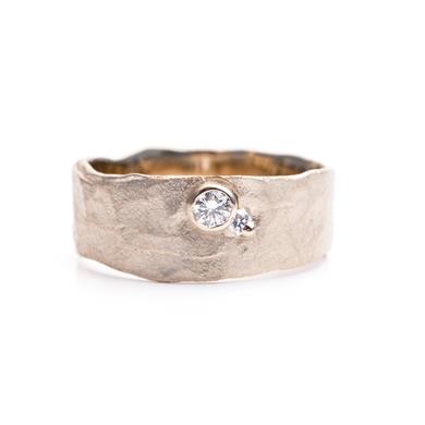 wide Golden engagement ring with diamonds - Wim Meeussen Antwerp