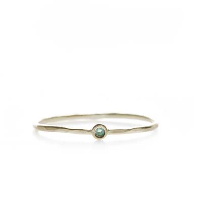 Fine ring with semi-precious stone