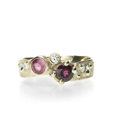 Festive ring with (semi-) precious stones