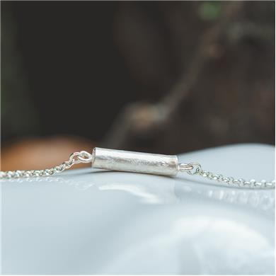 mourning jewel in silver with necklace - Wim Meeussen Antwerp