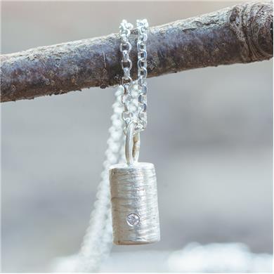 mourning pendant in silver with symbol - Wim Meeussen Antwerp