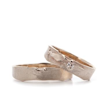 Original golden wedding rings with diamond