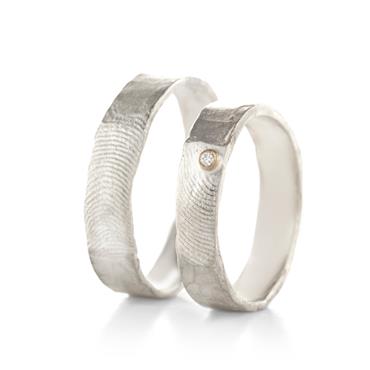 Thin wedding rings with fingerprint in silver - Wim Meeussen Antwerp