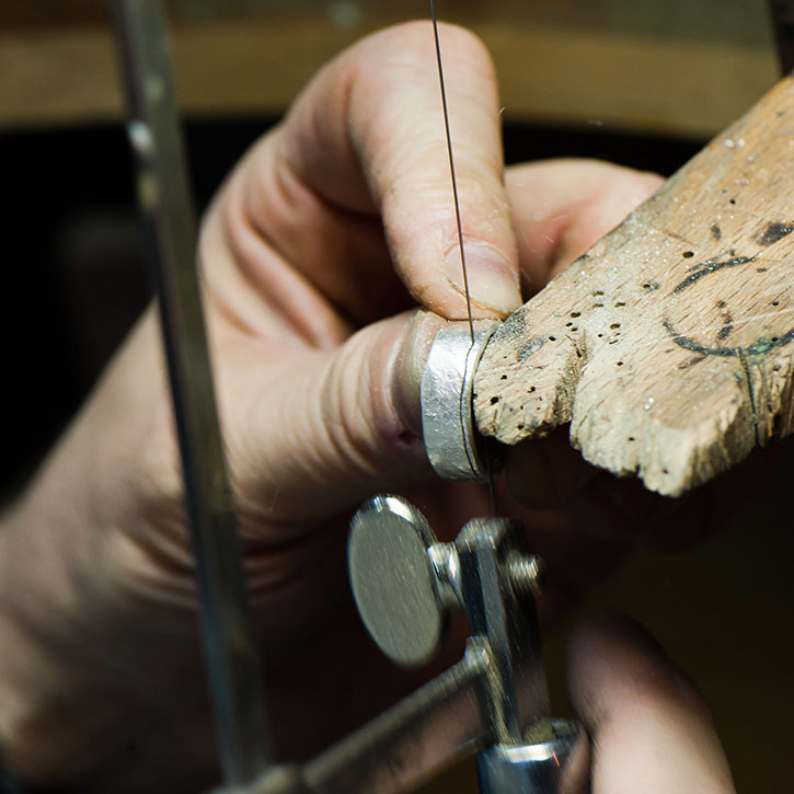 Hoe verloopt de productie van een ring?