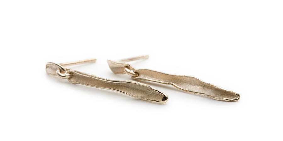 Long pendant earrings